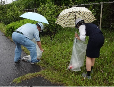 　事業所周辺の清掃活動の紹介画像